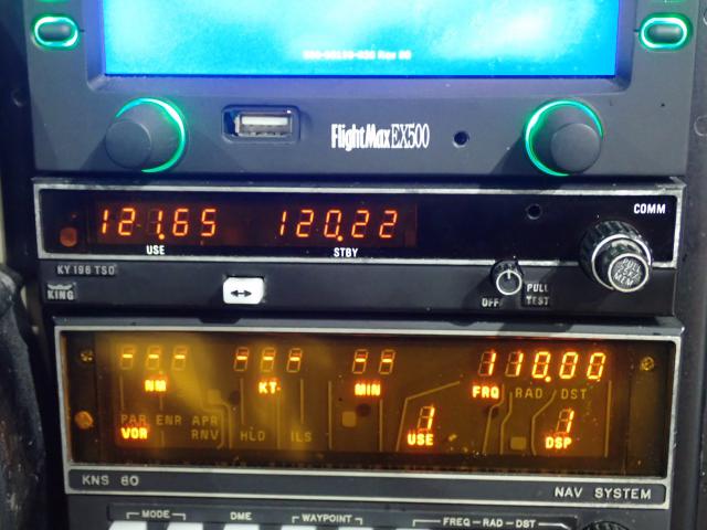 064-1019-05 Bendix King - KY-196 COMM Transceiver (No data tag) 28V